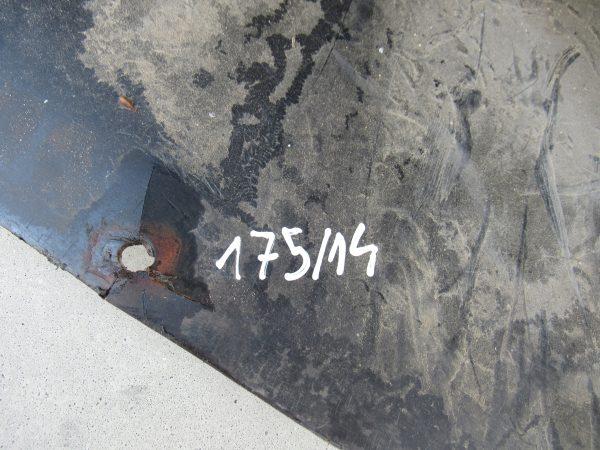 12758166561